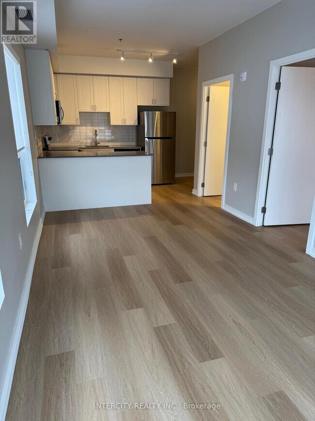 Photo du bâtiment - 430 Essa Rd