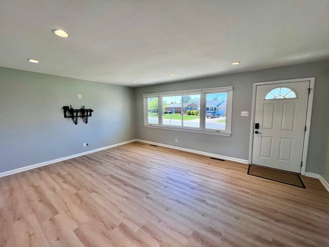 Foto del edificio - Stunning Renovated Ranch off Indian River