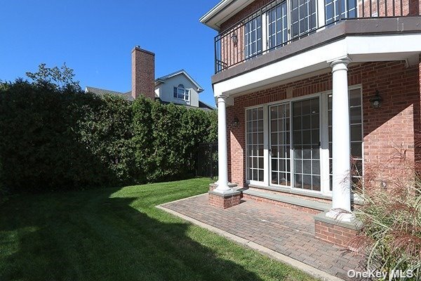 Building Photo - 4A Nassau Dr