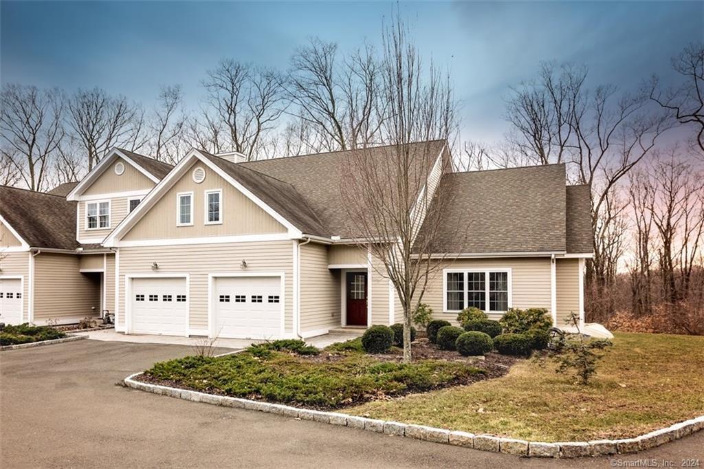 101 Church Rd Unit 9, Southbury, CT 06488 Condo for Rent in Southbury