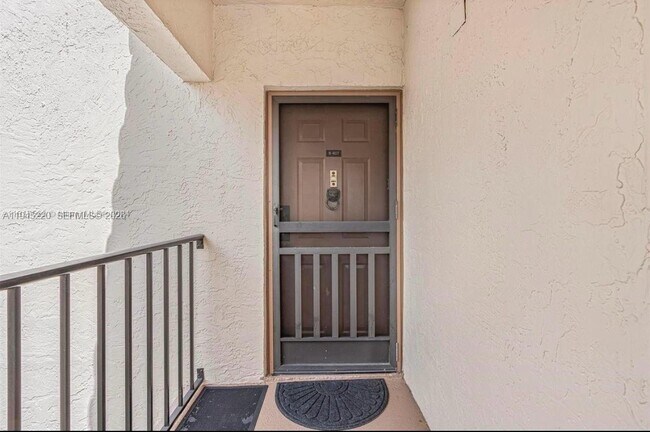 Foto del edificio - 7507 La Paz Blvd