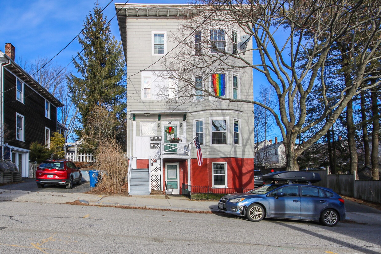 Primary Photo - 29 Saint Lawrence St