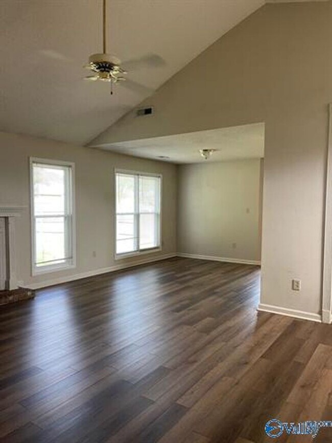 Foto del edificio - Coming Soon - Prime Location in Madison