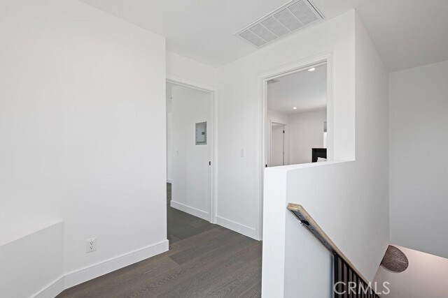 Foto del edificio - 11245 Greenlawn Ave
