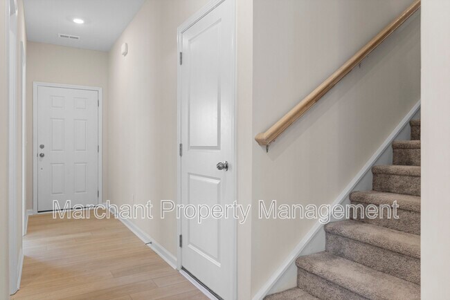 Foto del edificio - 211 Backstay Ln