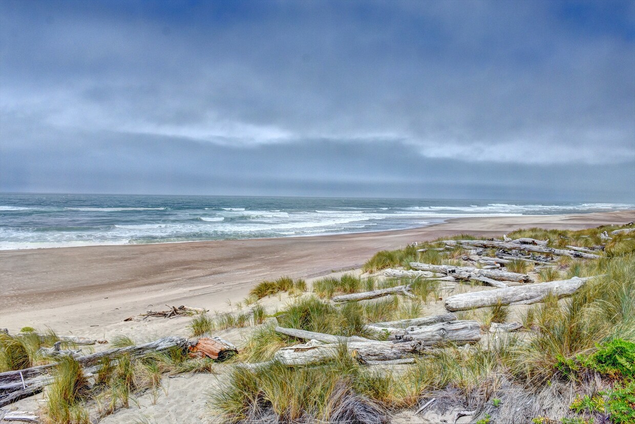 Oceanfront Property - 367 Salishan Dr