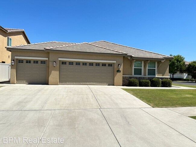 Building Photo - 4 br, 2 bath House - Z14802 Bottlebrush Dr.