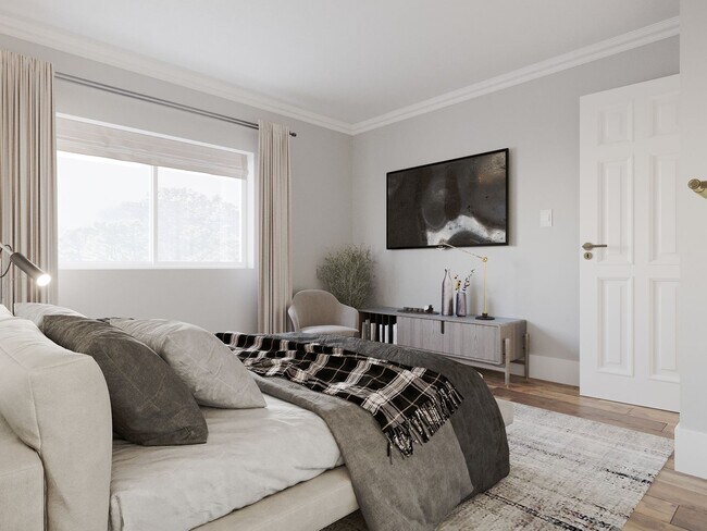 Interior Photo - 190 North Shore