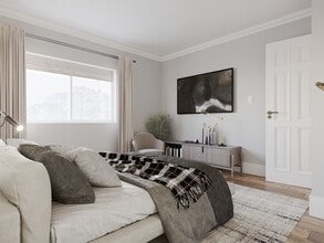 Interior Photo - 190 North Shore