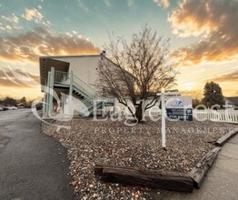Building Photo - 17/19 S. Roosevelt