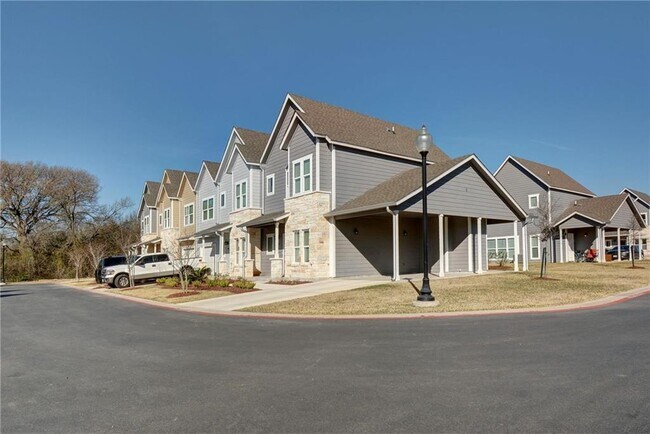 Building Photo - 969 TX-71