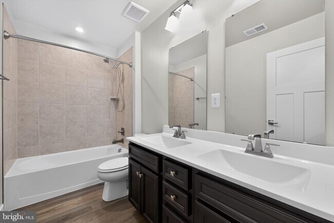 Building Photo - 2642 Skeeter Ct