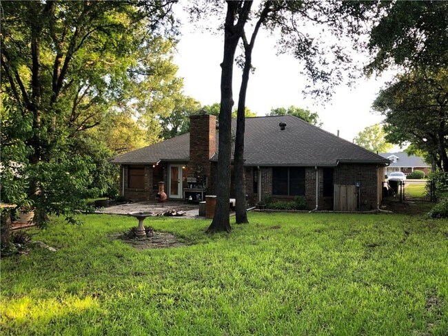 Building Photo - 1903 W Spanish Oak Dr