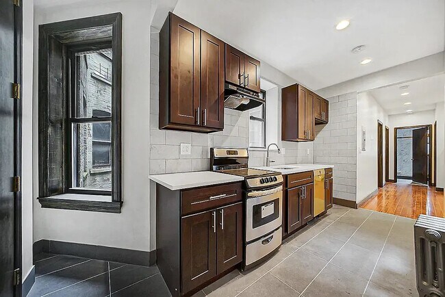 Foto del edificio - 471 Seventh Avenue