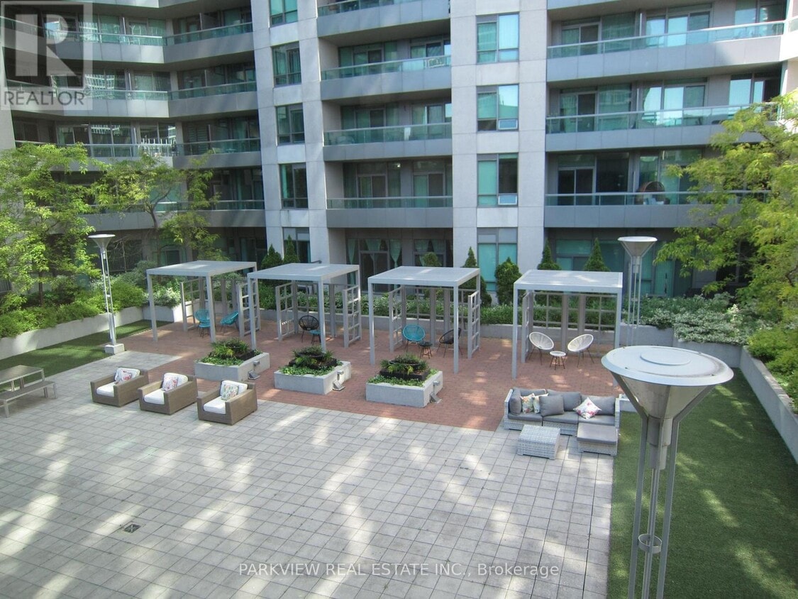 Photo principale - 25 Lower Simcoe St