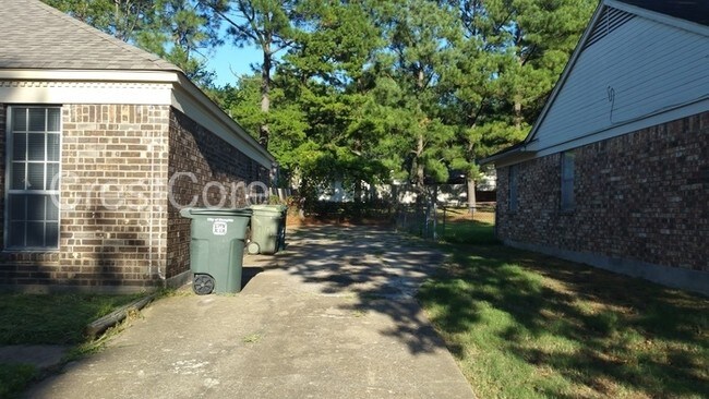 Building Photo - 3098 Belle Tower Rd