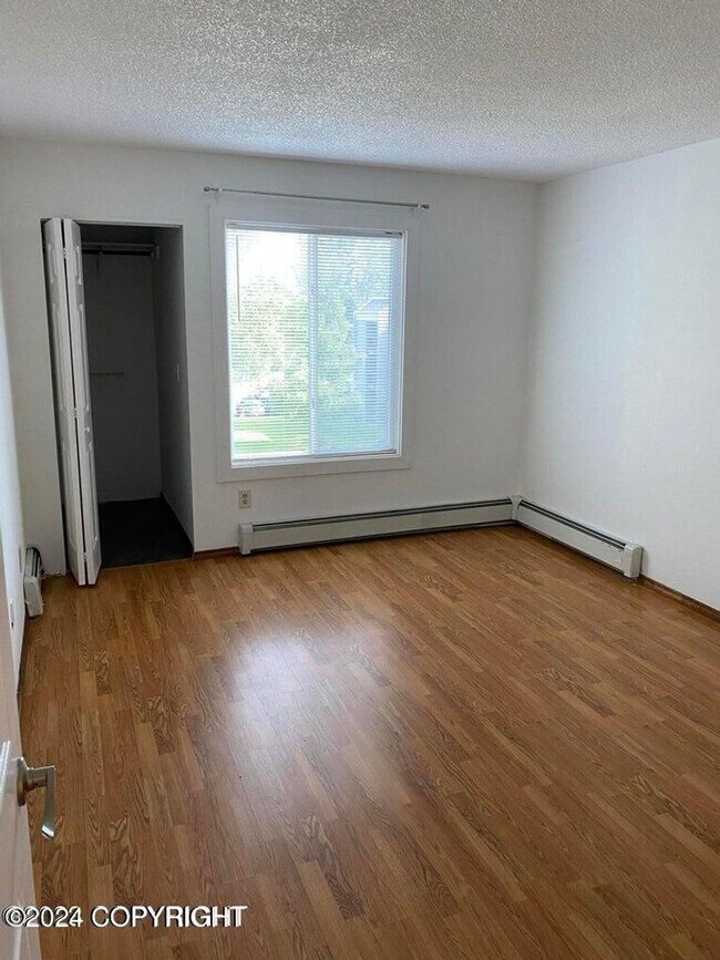 Foto del edificio - 2 Bed / 1 Bath Condo With Washer / Dryer i...