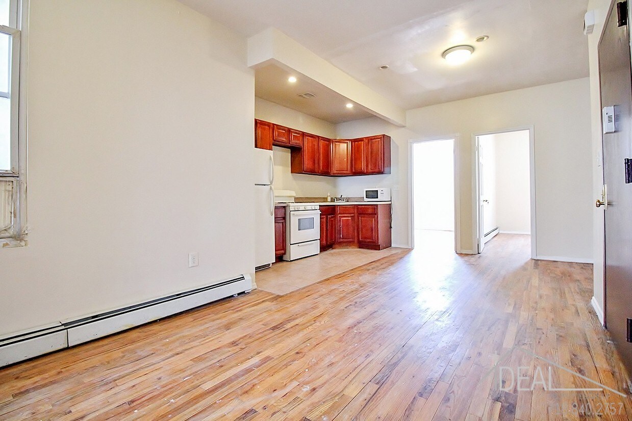 Primary Photo - 101 Truxton Street #2AR
