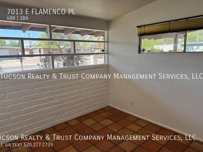Building Photo - 7013 Flamenco Pl