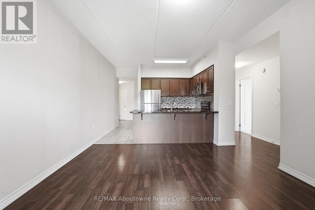 Building Photo - 1083 Gordon St