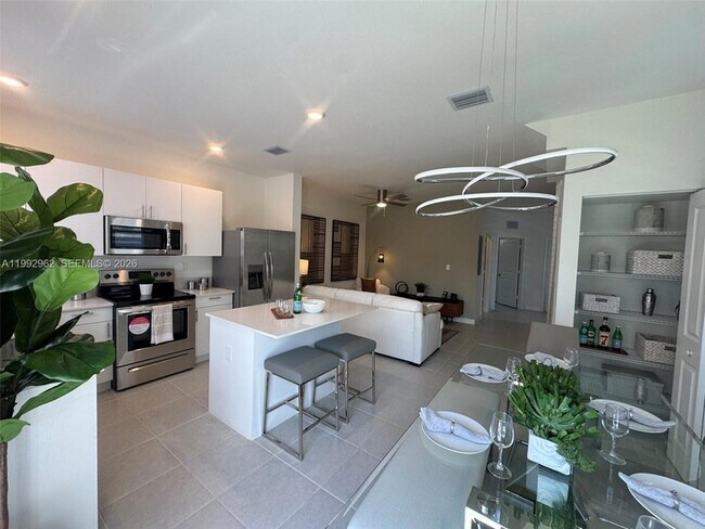 Foto del edificio - 27687 SW 155th Ct