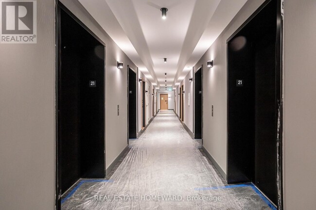 Building Photo - 35 Parliament St