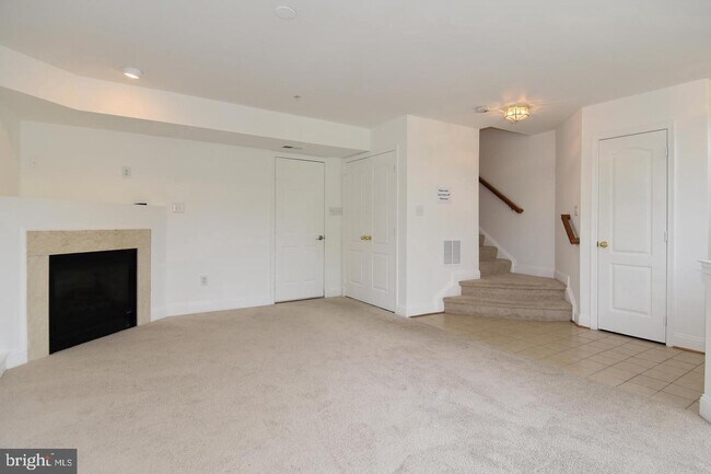 Building Photo - 23630 Overlook Park Dr