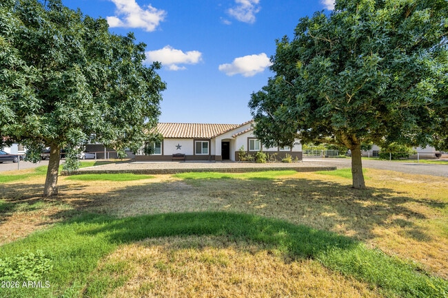 Building Photo - 18333 E Sunnydale Dr