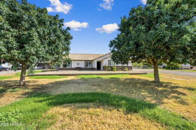 Foto del edificio - 18333 E Sunnydale Dr