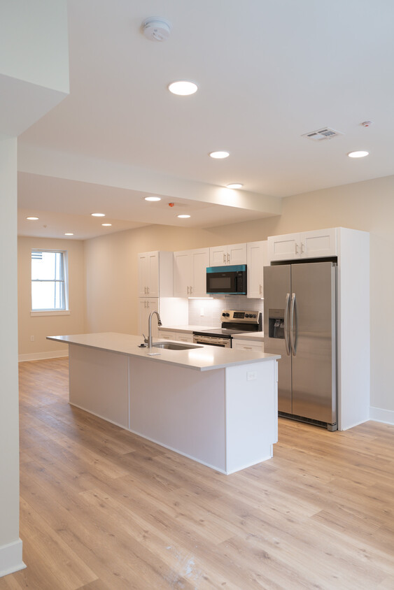 Extra Dining/Office Space on the Left of Kitchen - 16 S 20th St