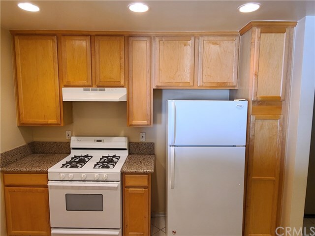 Building Photo - 501 E Del Mar Blvd