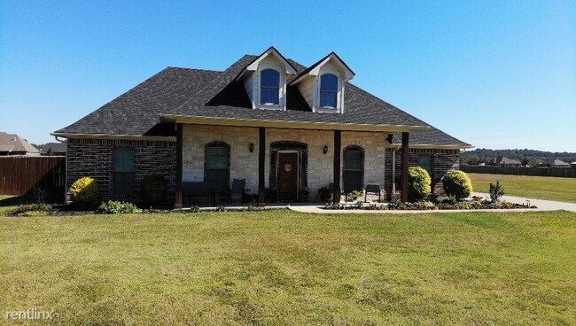 Foto del edificio - 4 br, 3.5 bath House - 3244 Bryan Road