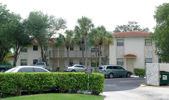 Building Photo - 11430-11442 NW 45th St