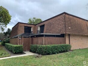 Building Photo - 3026 30th Ln