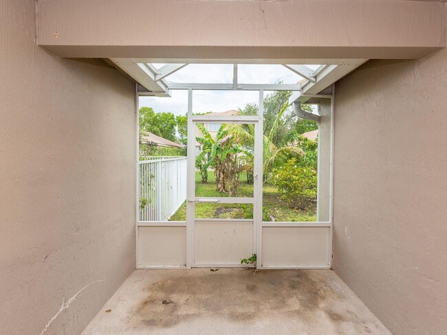 Foto del edificio - 4176 Pine Ridge Ln