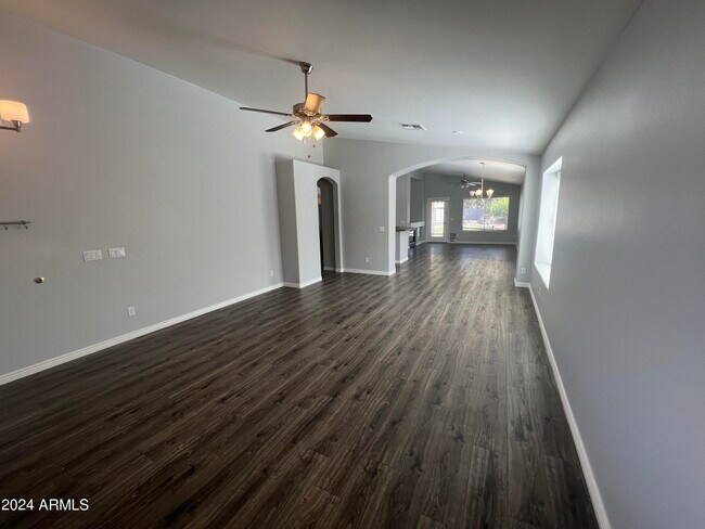 Building Photo - 7728 W Carlota Ln