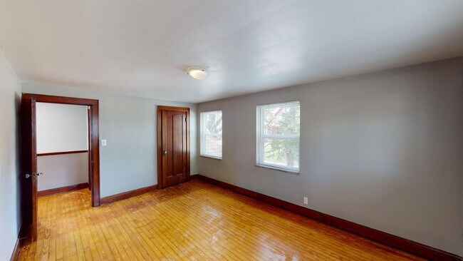 Building Photo - 3818 Kenker Pl