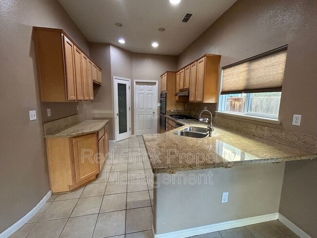 Building Photo - 4450 Mullin Ct