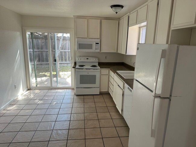 Building Photo - 2500 Liberty Ct