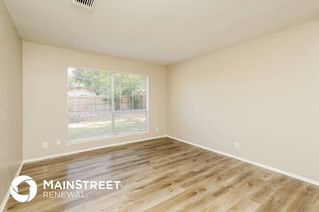 Foto del edificio - 7101 Glen Trail