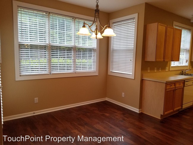 Building Photo - 15530 Sullivan Ridge Dr