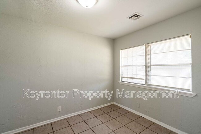 Building Photo - 230 E 51st Pl N
