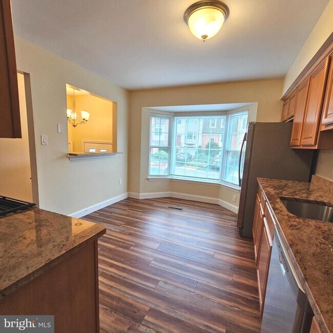 Building Photo - 7811 Wintercress Ln