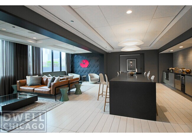 Foto del edificio - 633 N Wells St
