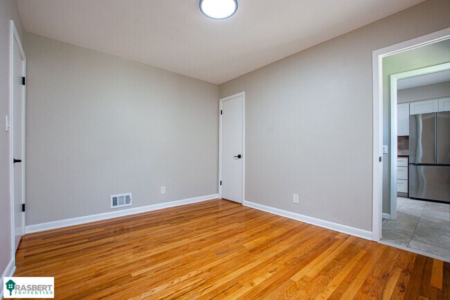 Foto del edificio - 5808 Western Ave