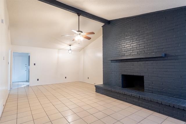 Foto del edificio - 8308 Oak Ct