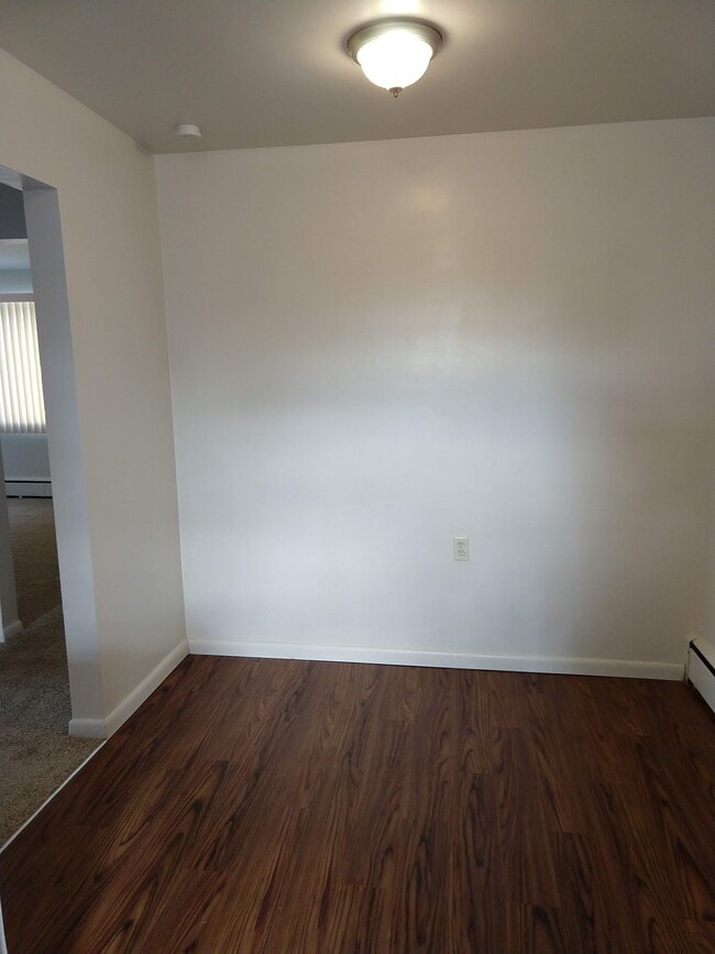 Building Photo - 5361 Plumridge Dr