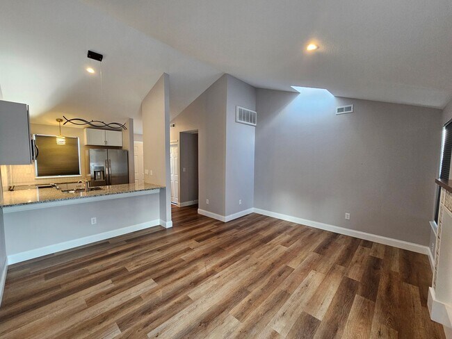 Foto del edificio - Fully Remodeled Condo in Broomfield
