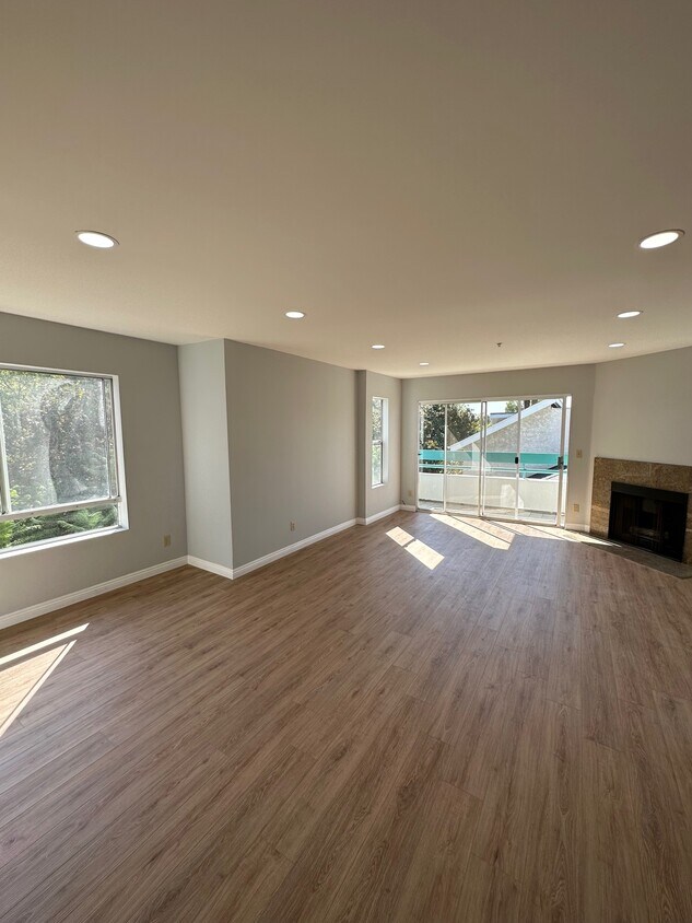 Foto principal - 345 N Kenwood St