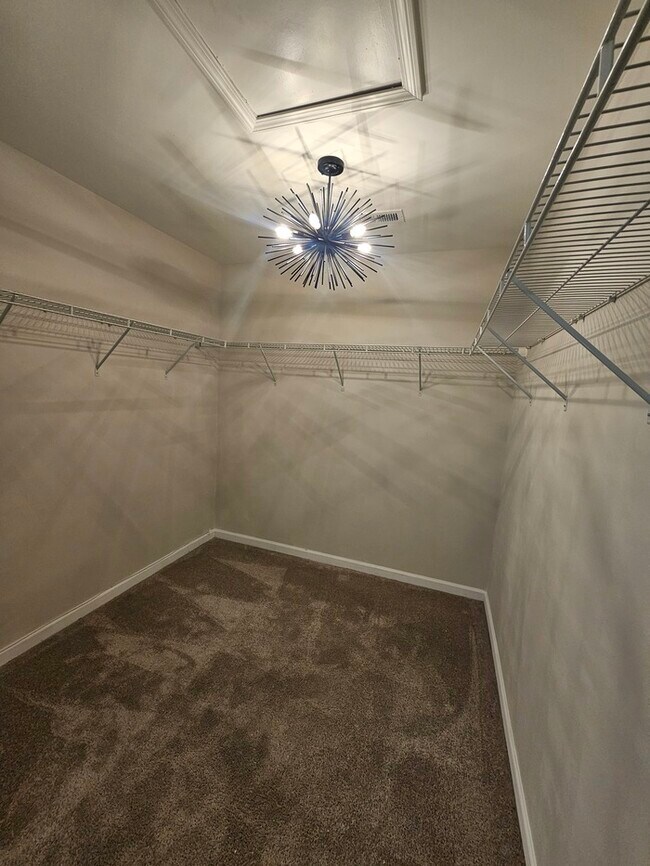 Building Photo - Attractive home in Monroe! LOFT!